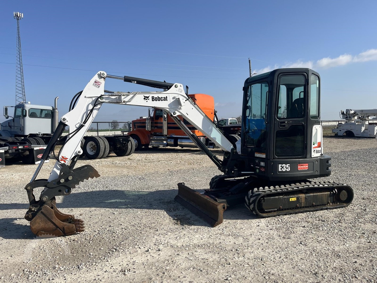 2016 Bobcat E35 Mini Excavator